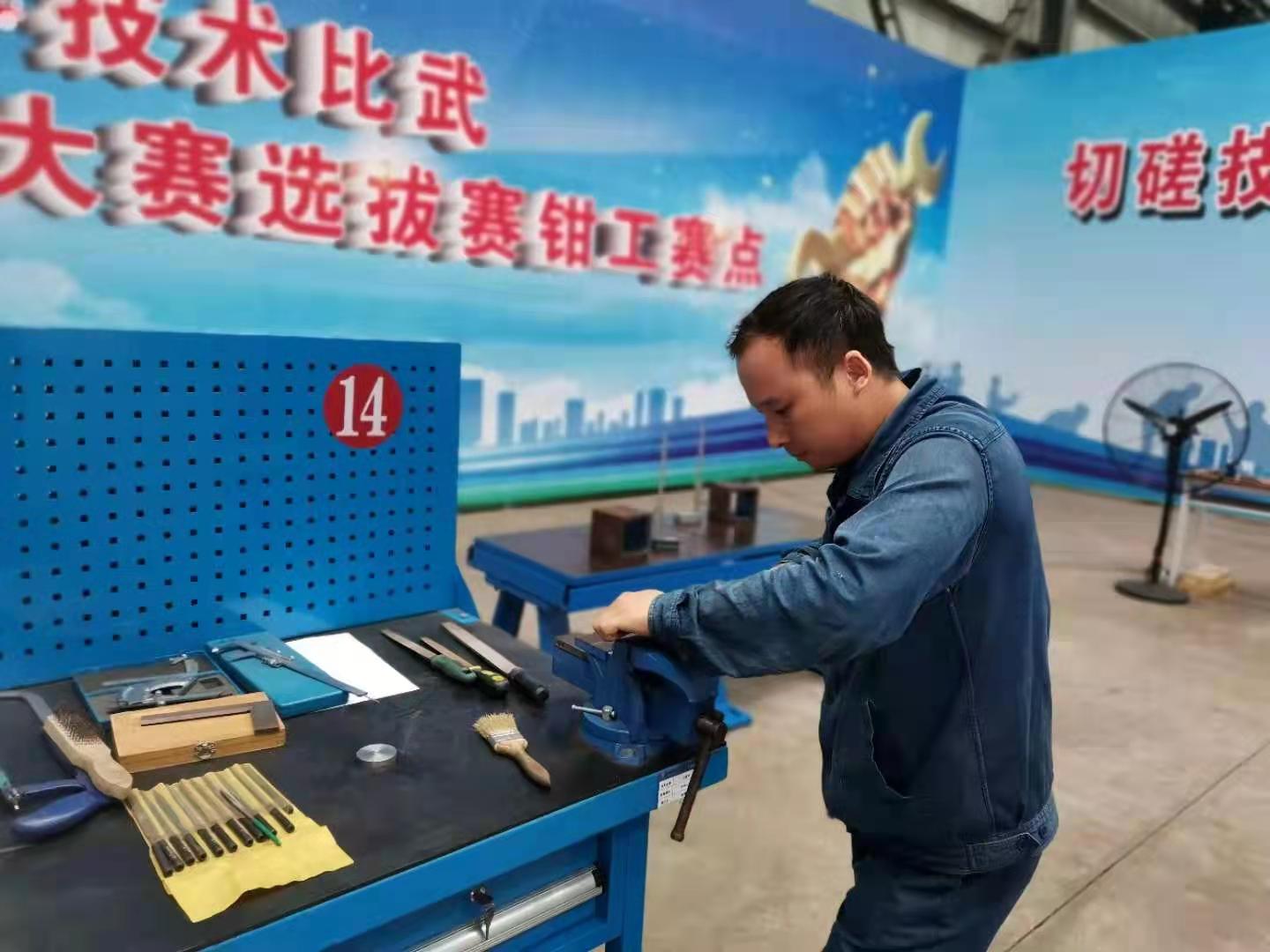 聚力“五項工程” 培養卓越人才