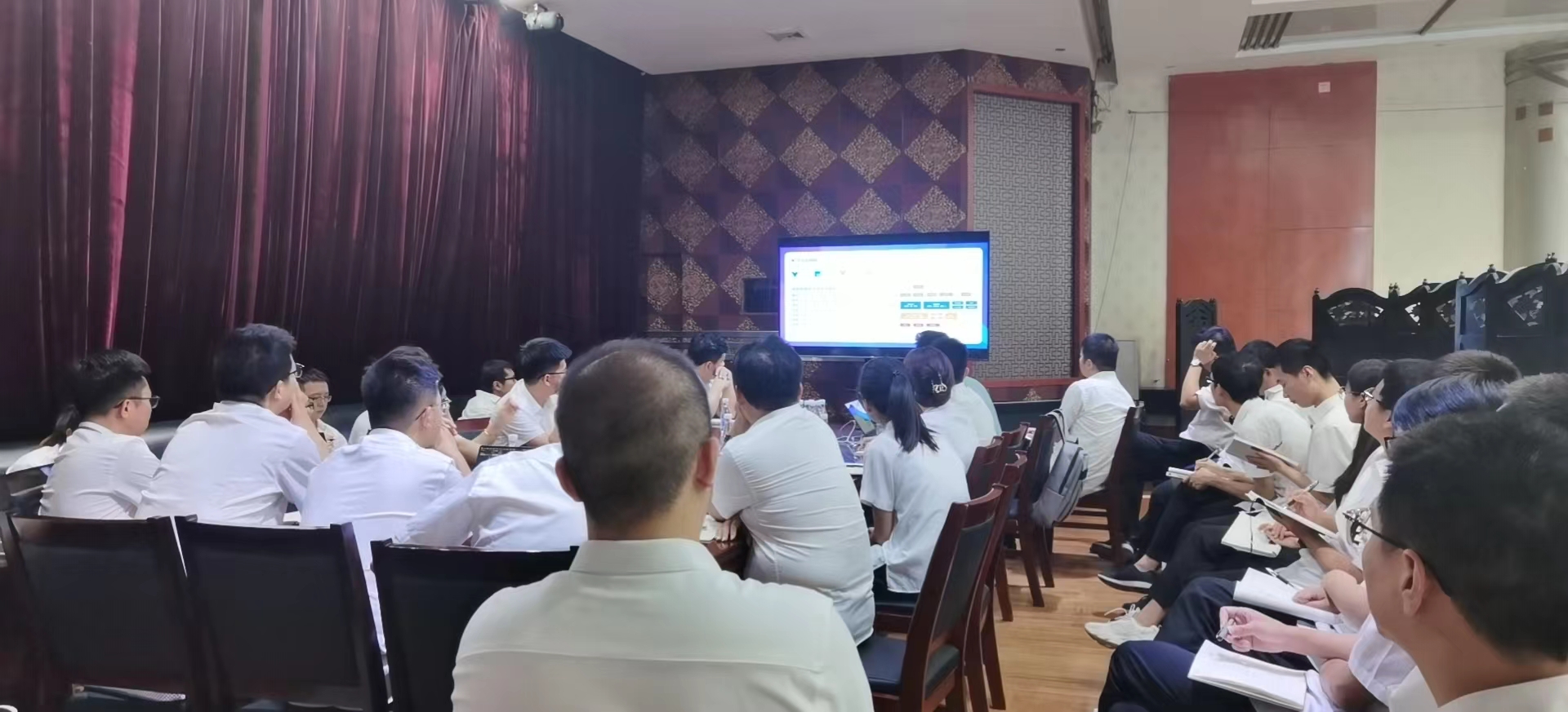 信息化中心：全力提升技術團隊專業能力