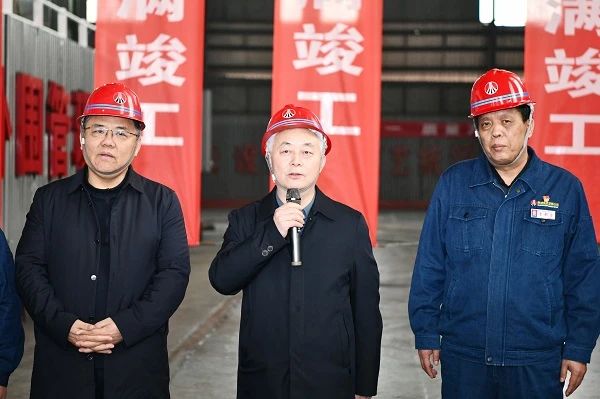 楊海峰到龍鋼公司安全履職時(shí) 勉勵(lì)全體干部職工要堅(jiān)定信心 提升鐵前競(jìng)爭(zhēng)力和成本控制能力 爭(zhēng)做行業(yè)標(biāo)桿