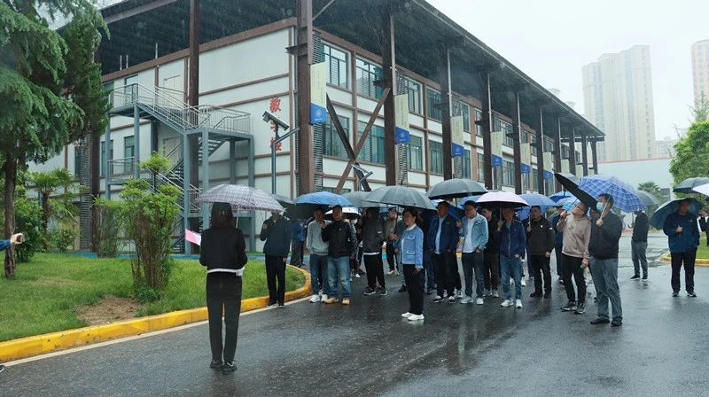 打開文旅窗口 喜迎首批陜鋼集團療休養嘉賓蒞臨參觀 打開文旅窗口 喜迎首批陜鋼集團療休養嘉賓蒞臨參觀