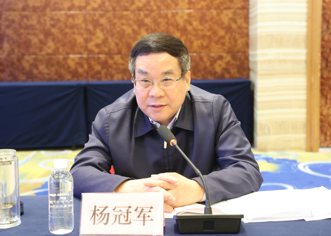 楊冠軍：要堅持結構優化調整，立足我省現狀、前瞻布局未來——省鋼鐵深加工產業鏈調研座談會在陜鋼集團召開