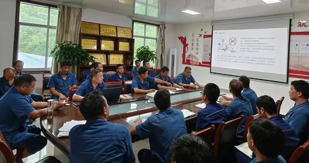 狠抓團隊建設,構建“全能”班組促安全管理提升 狠抓團隊建設,構建“全能”班組促安全管理提升