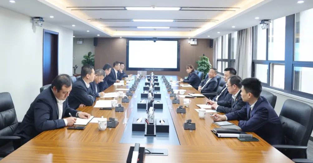 陜建控股集團周鵬一行來訪陜鋼集團并座談交流