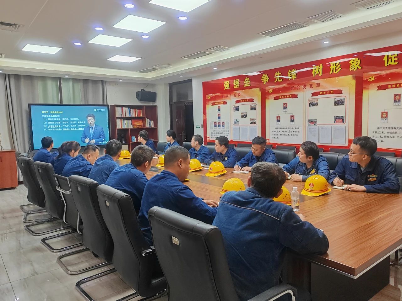 蓄勢待發 滿弓姿態構筑安全“新穹頂”
