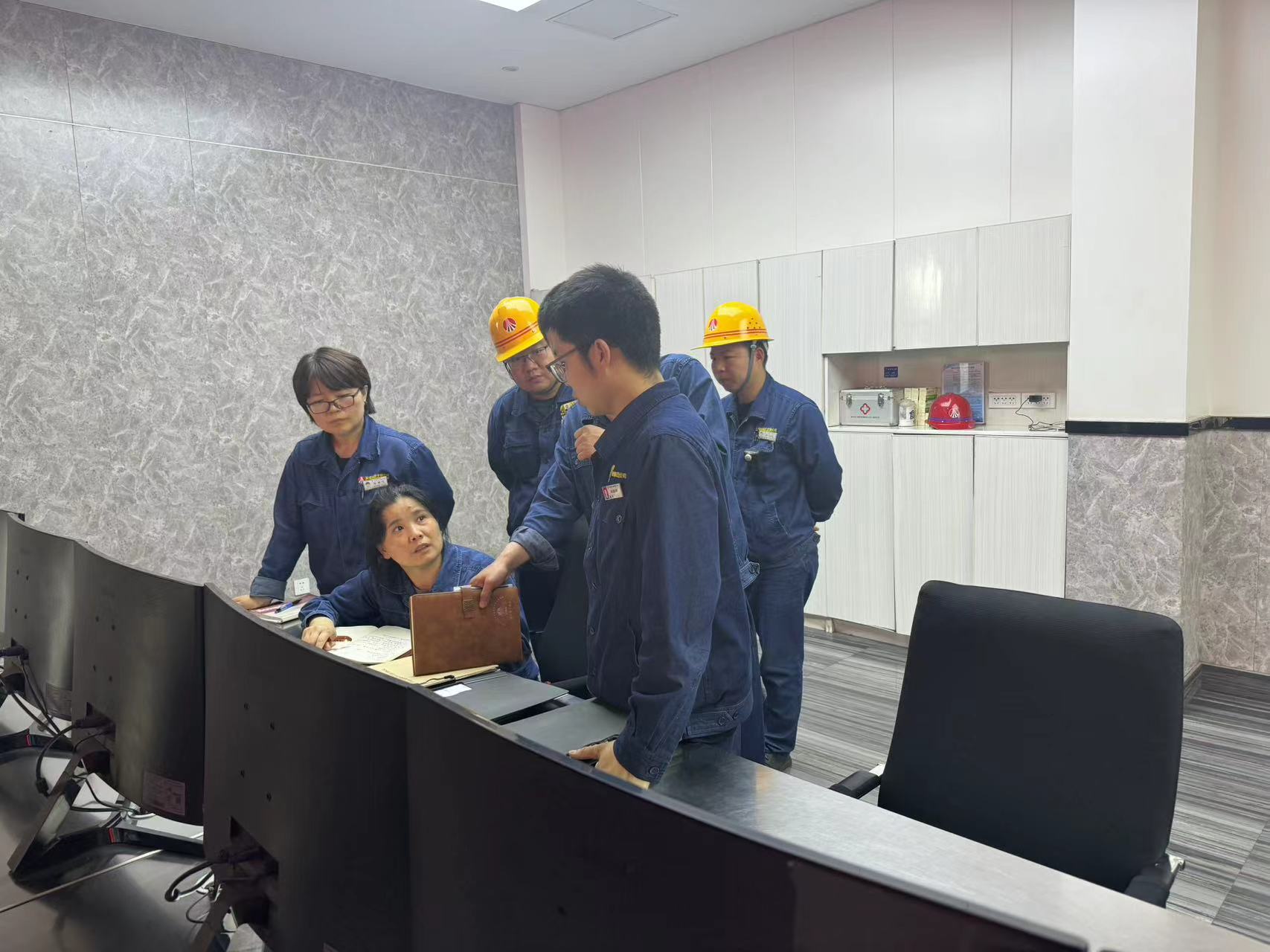 聚焦精簡臺賬 提升工作質效