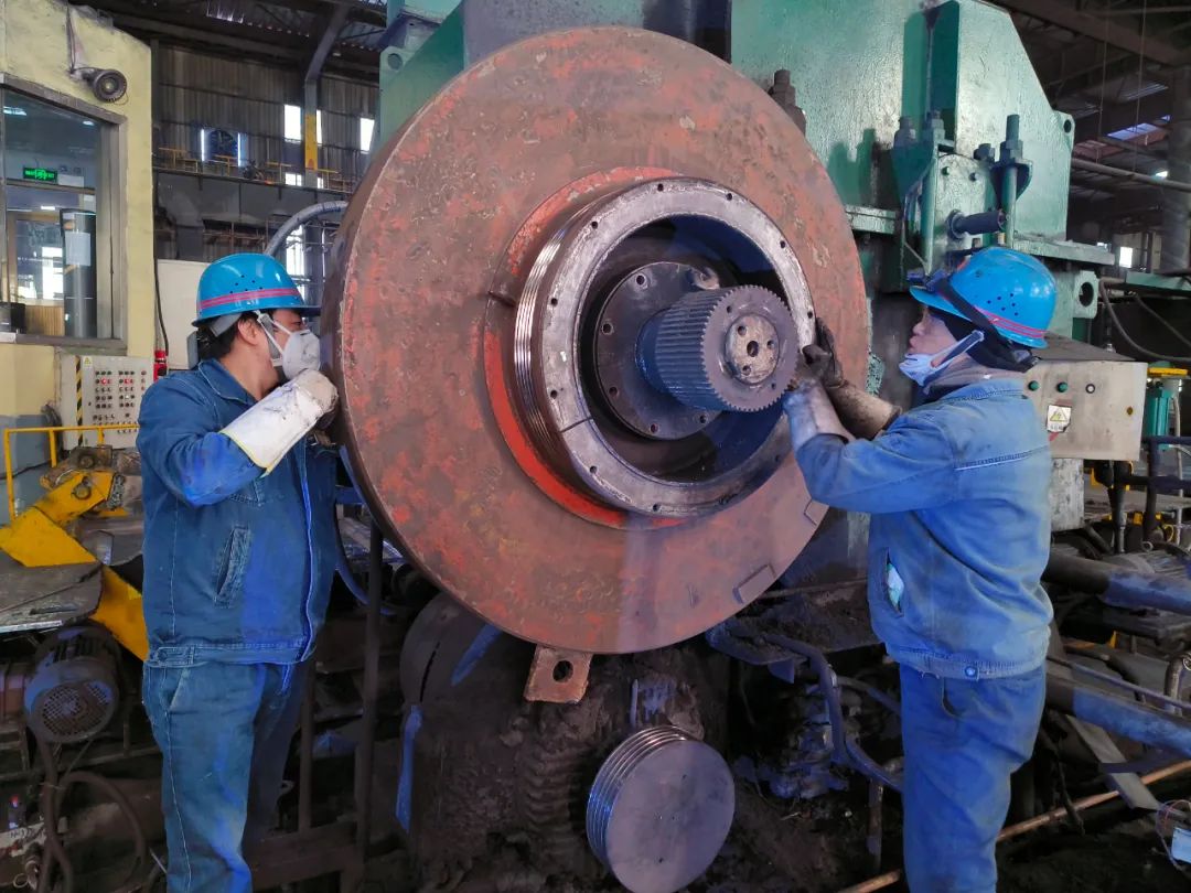 新年開好頭、起好步——龍鋼公司棒二生產線圓滿完成檢修并順利開軋